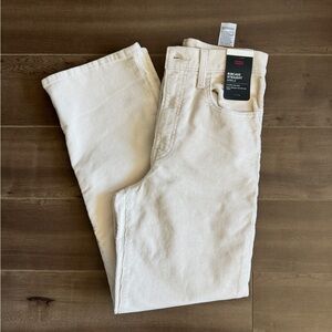 Ribcage Straight Ankle Levi’s Premium Pants in White Swan